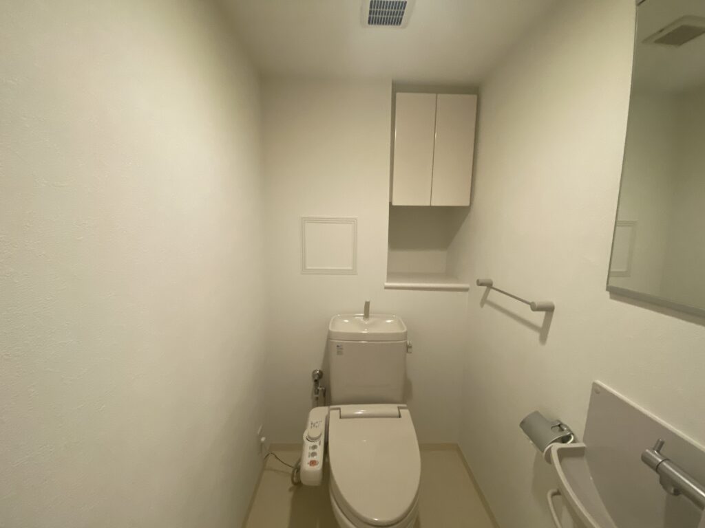 トイレ壁紙張替